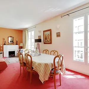 Sejour Au Pied De La Tour Eiffel Apartment Paris